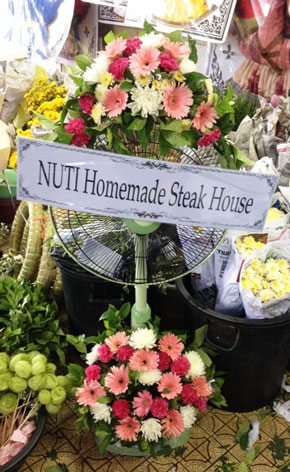 ร้านพวงหรีดวัดมะขาม เมือง ปทุมธานี จากNUTI Homemade Steak Hous