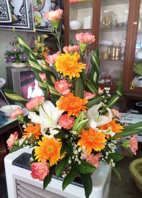 ร้านมิสมัมจัดส่งกระเช้าดอกไม้สด ที่นิคมอุตสาหกรรมเหมราช หนองแค สระบุรี