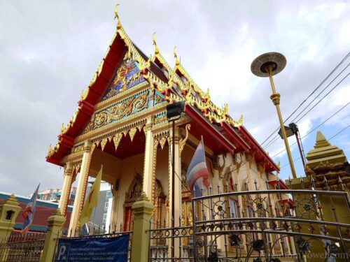 ด้านหน้าพระอุโบสถวัดกุนนทีรุทธาราม