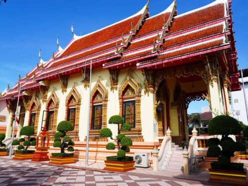 ภาพโบสถ์หลักของวัดพรหมวงศาราม