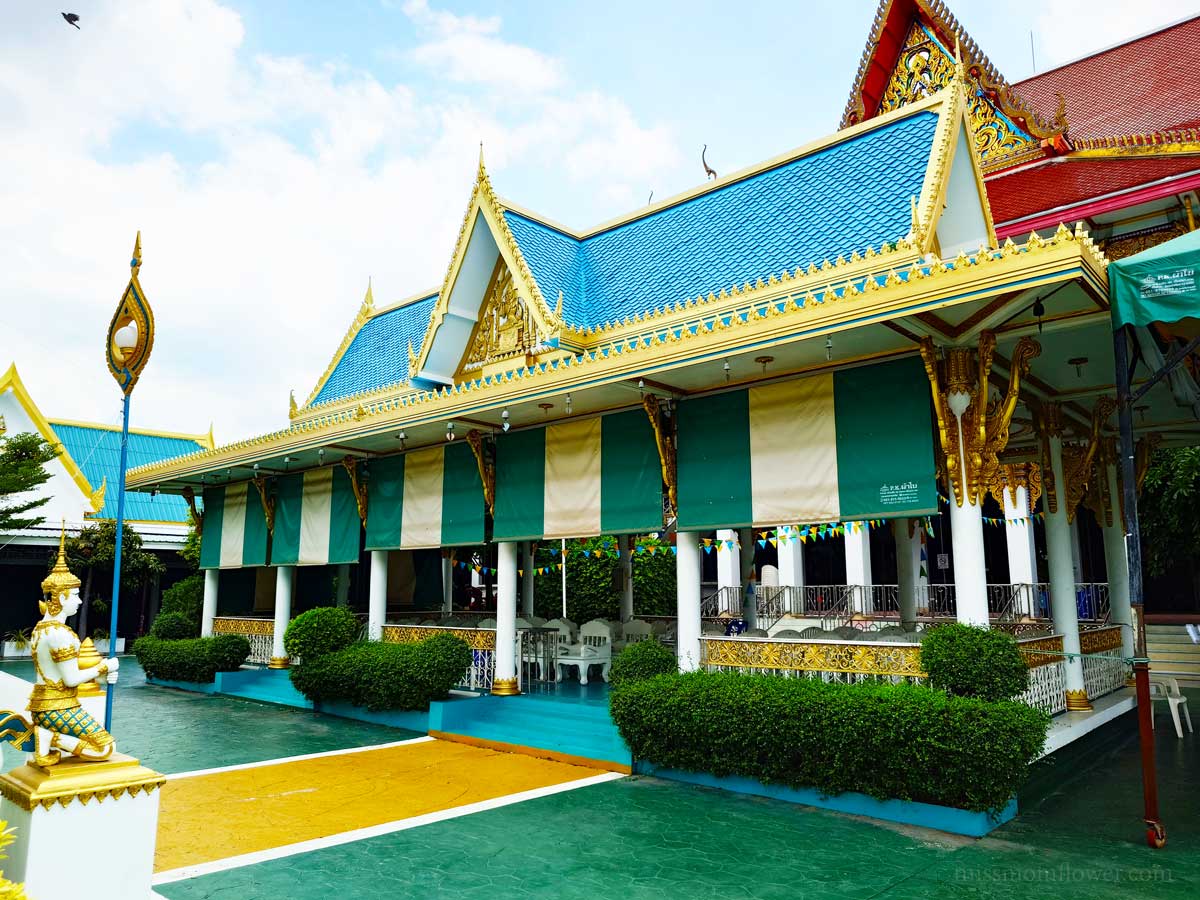 ศาลาหน้าเมรุในวัดตะกล่ำ